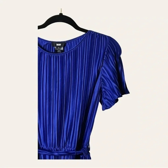 Dkny MINI ACCORDION DRESS ROYAL BLUE IN COLOR SIZE 2 WITH TIE - Picture 4 of 13